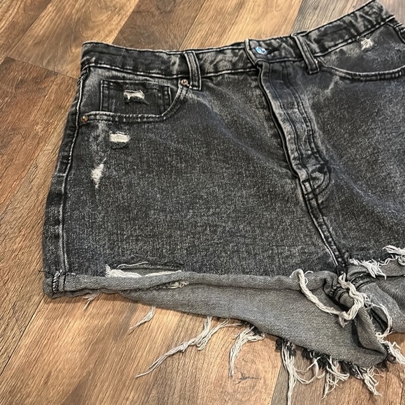 Wild Fable Viral Tik Tok Shorts sz 12 - Picture 3 of 7